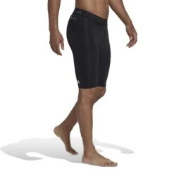 Short Adidas Techfit 13 Short Adidas Techfit -BULLPADEL Soldes Magasin adidas hj9921 6 apparel on model walking view white