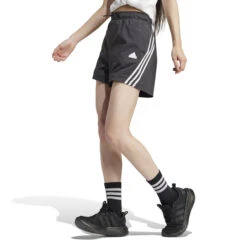 Short Tissé Femme Adidas Future Icons 3 Stripes 9 Short Tissé Femme Adidas Future Icons 3 Stripes -BULLPADEL Soldes Magasin adidas ip1568 3 apparel on model standard view white