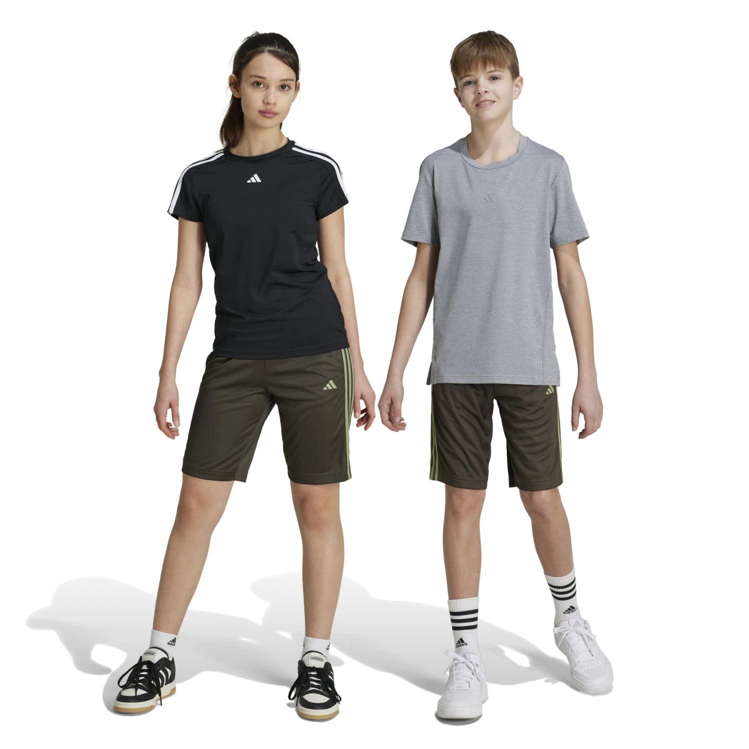 Short Enfant Adidas Essentials Aeroready 3-Stripes 5 Short Enfant Adidas Essentials Aeroready 3-Stripes – Image 5