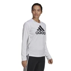 T-shirt Femme Adidas Aeroready Designed To Move Sport -BULLPADEL Soldes Magasin hd9346 app on model walking white