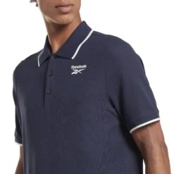 Polo Piqué Reebok Identity -BULLPADEL Soldes Magasin reebok h49685 6 apparel on model detail view 2 white
