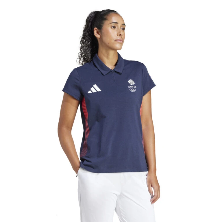 Devant 19 Devant -BULLPADEL Soldes Magasin adidas is3572 6 apparel on model walking view white 768x768 1